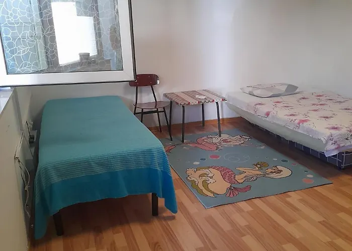 No Wifi And No Aircon Apartman